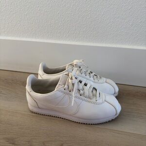 Nike cortez White Sneakers